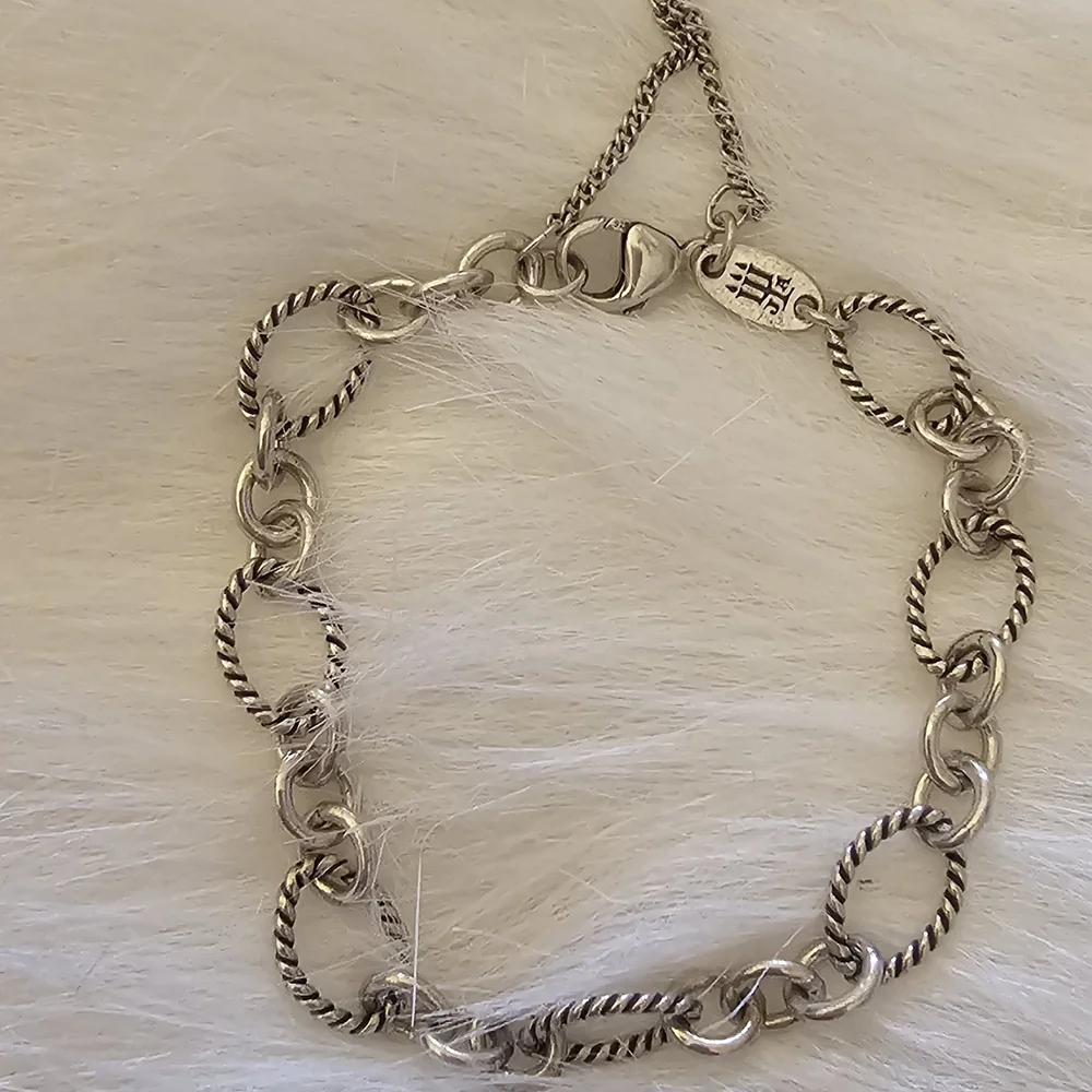 James Avery Oval Twist Charm Bracelet Medium - Picture 2 of 7